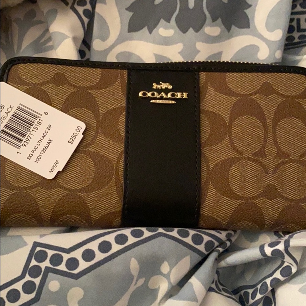 Coach wallet